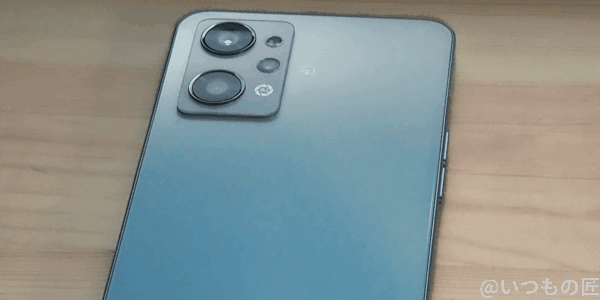 OPPO Reno7Aのキレイな背面