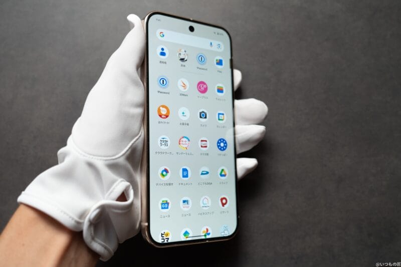 Google Pixel9 Pro XL 片手持ちのサイズ感